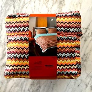 MISSONI - *New* King Duvet and 2 Shams — Never Used. 100% Cotton